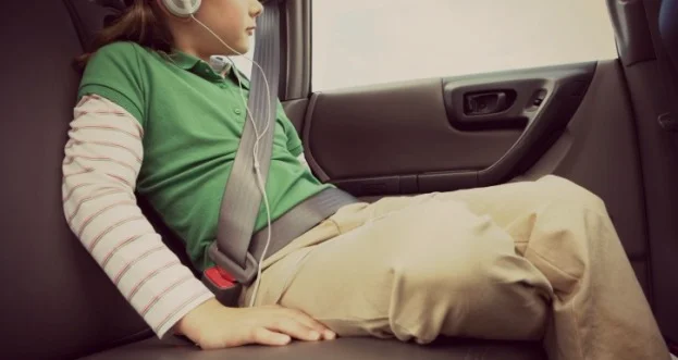 8 Things I wish drivers would stop doing in front of my kid